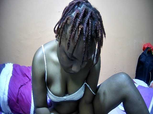 miss-midnight live cam on BongaCams