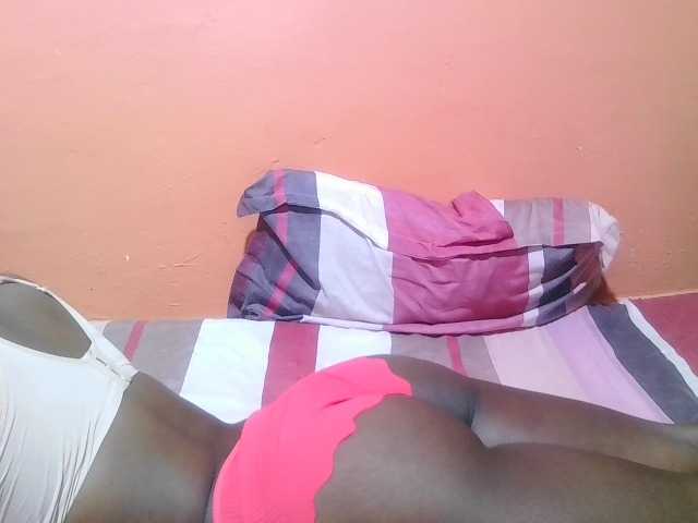 miss-midnight live cam on BongaCams