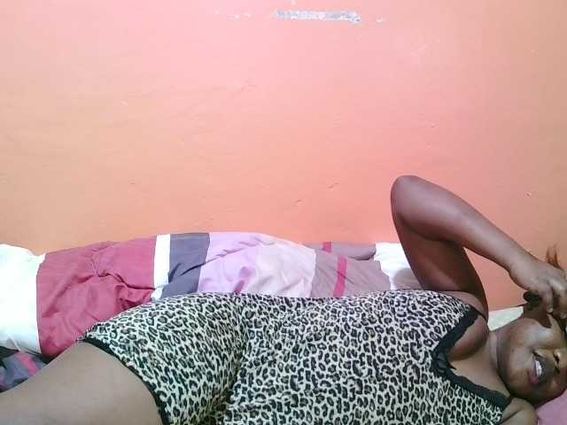 miss-midnight live cam on BongaCams
