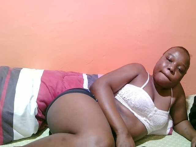 miss-midnight live cam on BongaCams