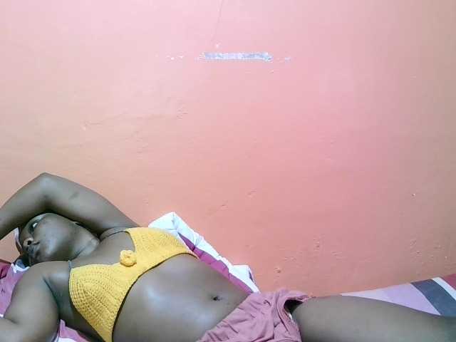 miss-midnight live cam on BongaCams