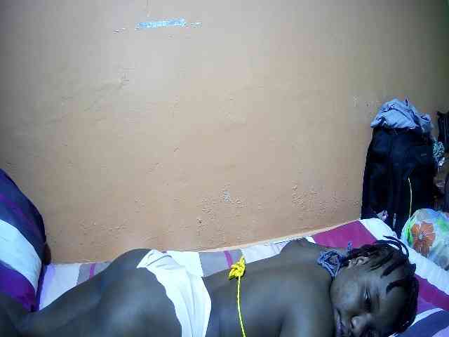 miss-midnight webcam