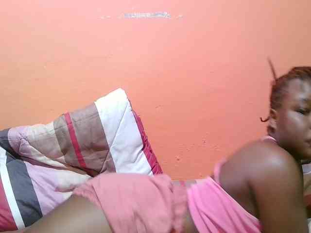 miss-midnight webcam