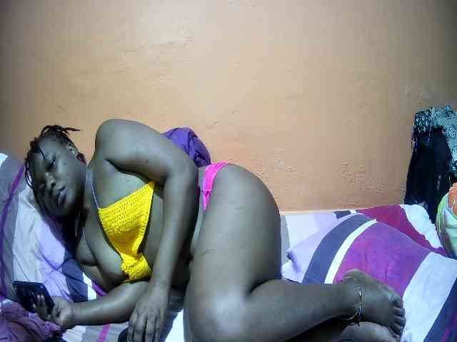 miss-midnight webcam