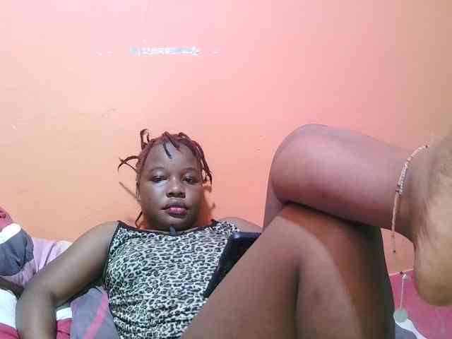 miss-midnight webcam