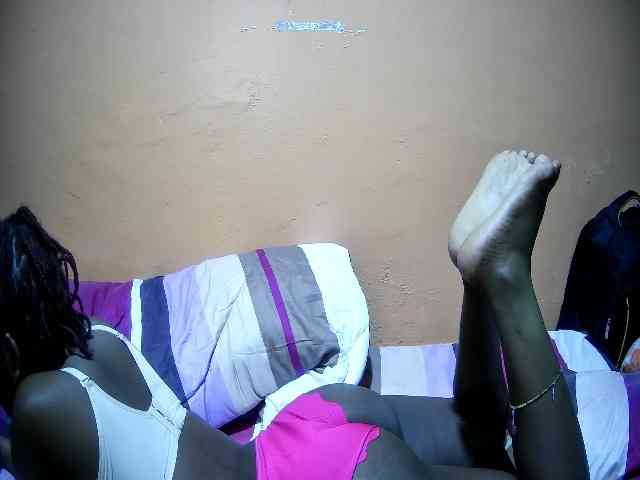 miss-midnight webcam