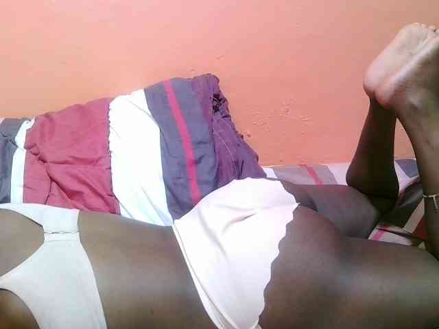miss-midnight webcam