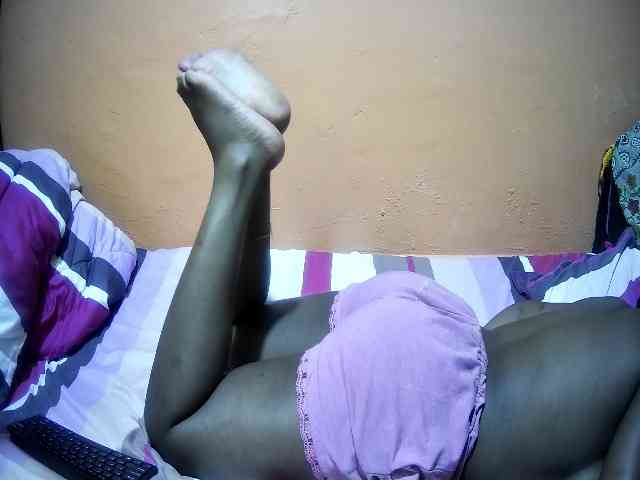miss-midnight webcam