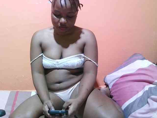 miss-midnight webcam