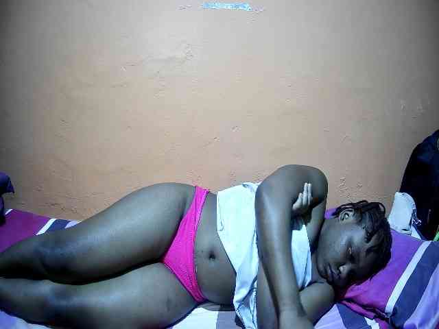 miss-midnight webcam