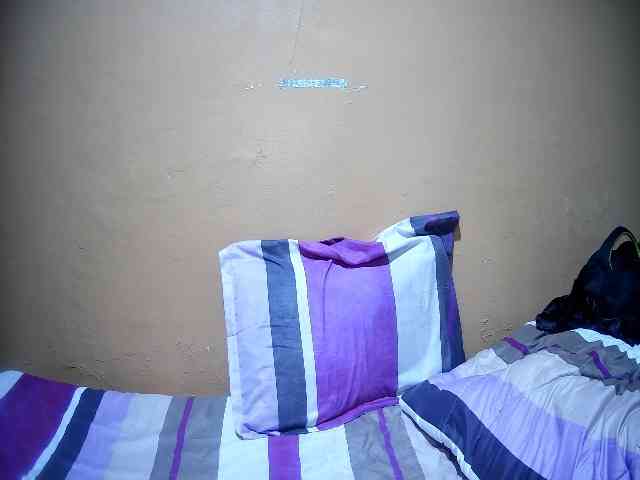 miss-midnight webcam