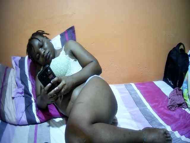 miss-midnight webcam