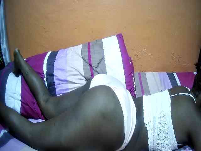 miss-midnight webcam