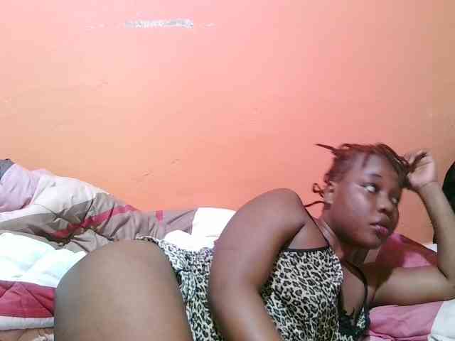 miss-midnight webcam
