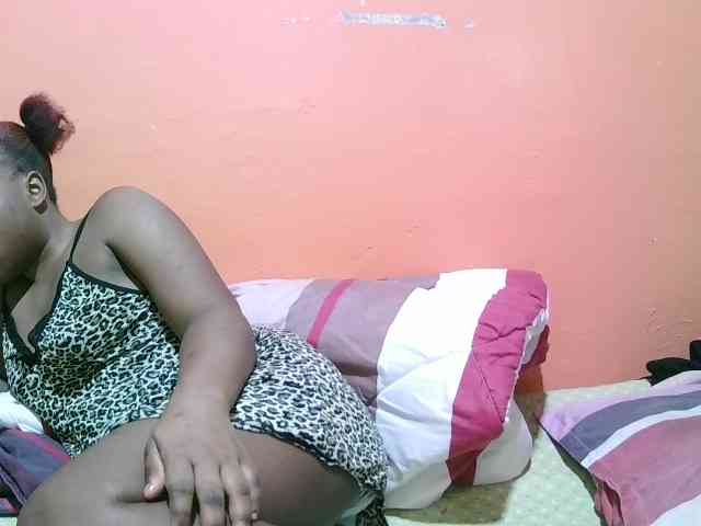 miss-midnight webcam
