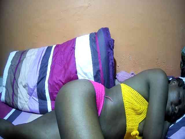 miss-midnight webcam