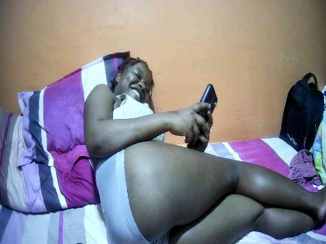 miss-midnight webcam
