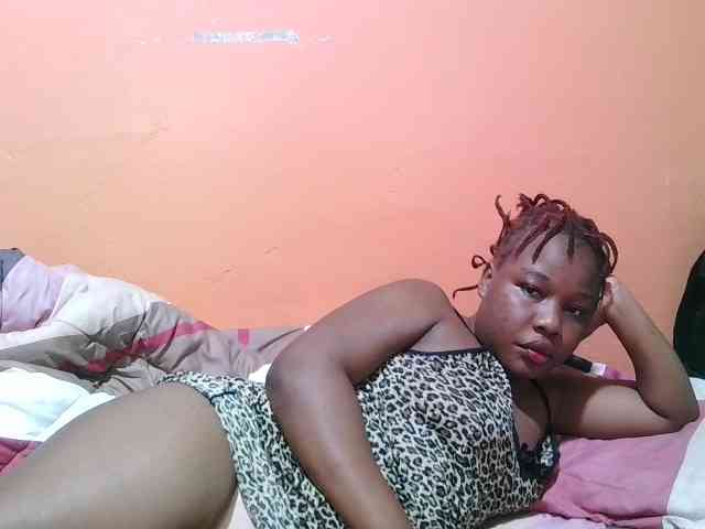 miss-midnight webcam