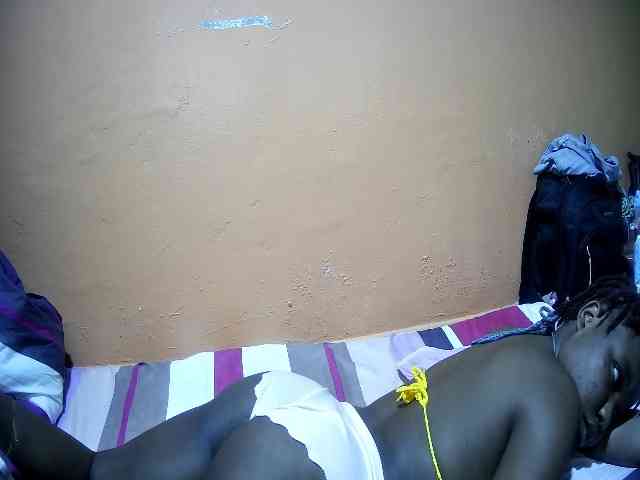 miss-midnight webcam
