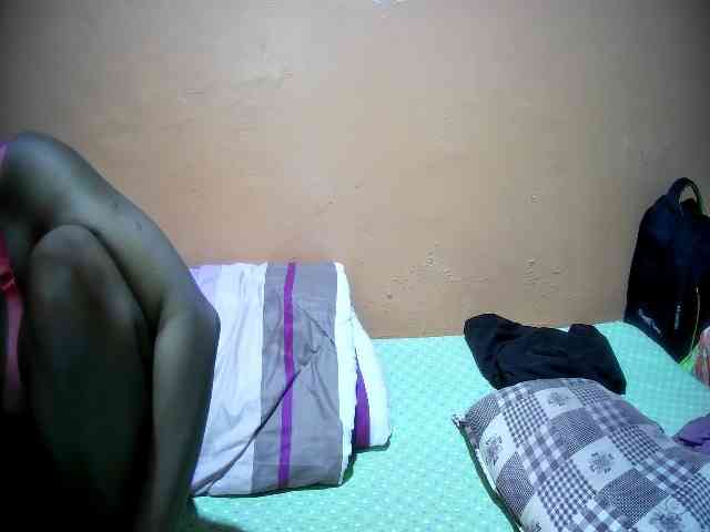 miss-midnight webcam
