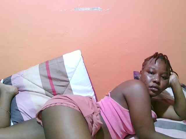 miss-midnight webcam