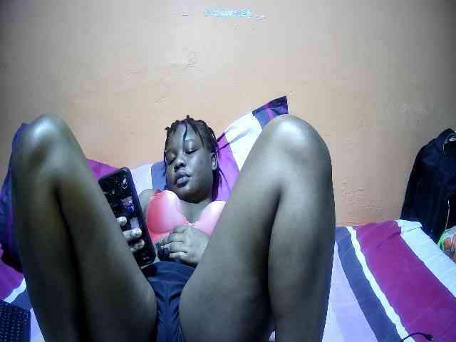 miss-midnight webcam