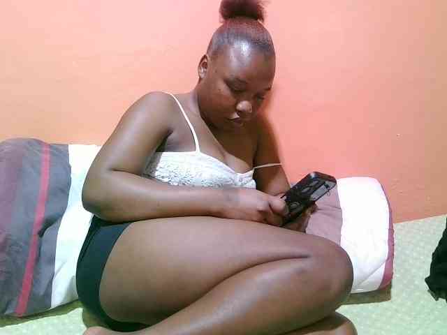 miss-midnight webcam