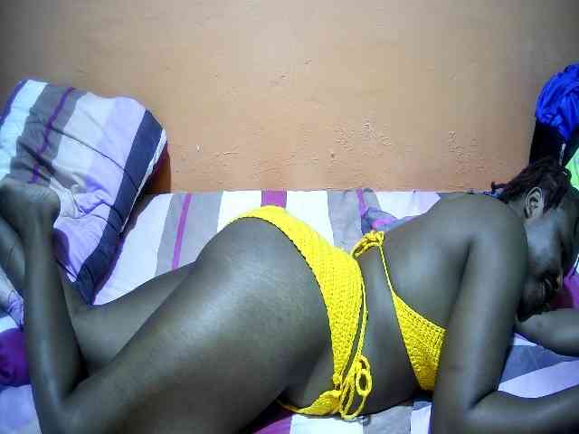 miss-midnight webcam