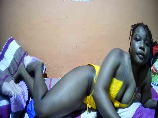 miss-midnight webcam