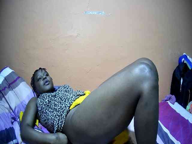 miss-midnight webcam