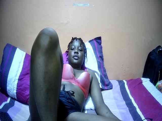 miss-midnight webcam