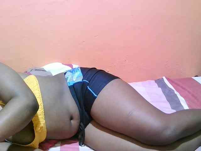 miss-midnight webcam