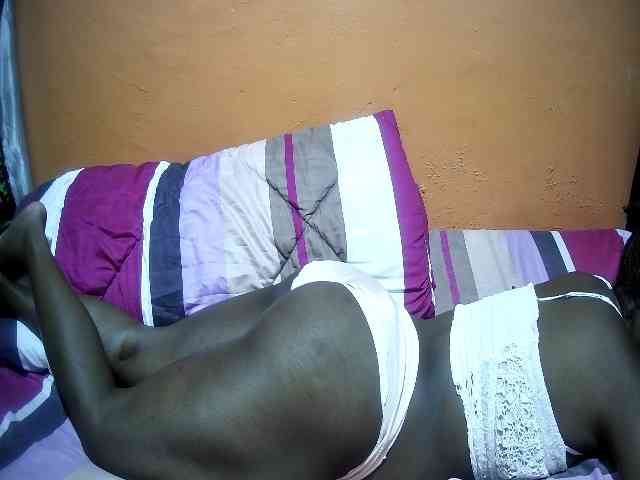 miss-midnight webcam