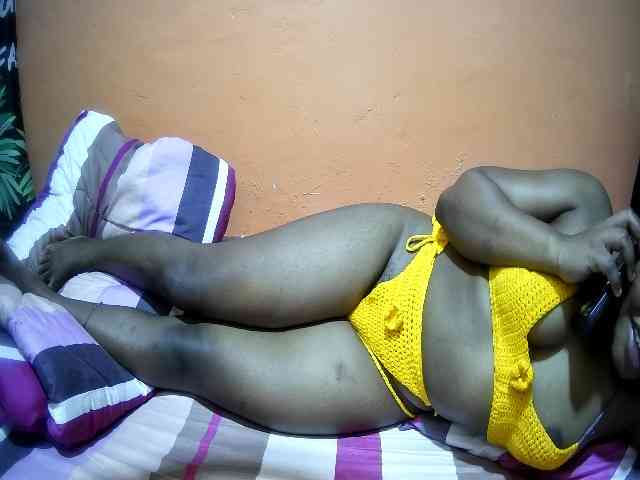 miss-midnight webcam