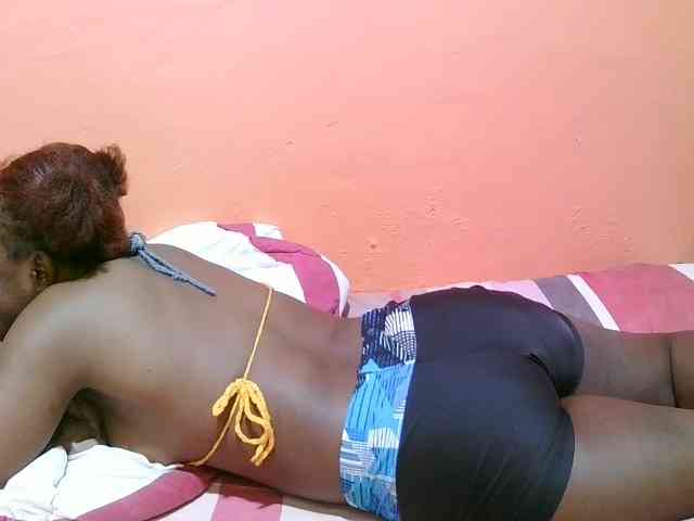 miss-midnight webcam