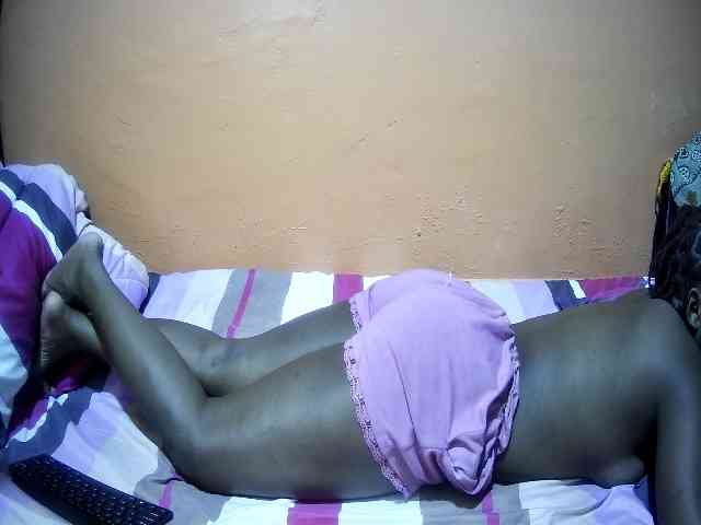 miss-midnight webcam