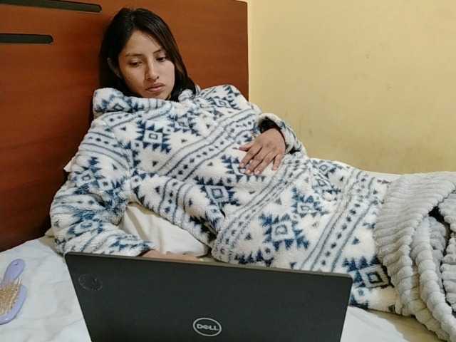 Mindy-Miaw live cam on BongaCams