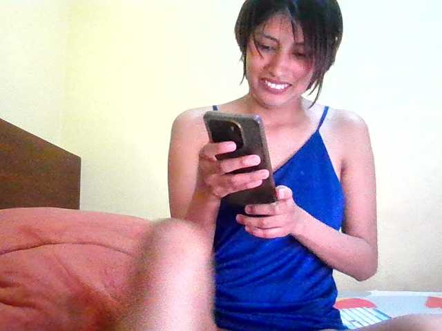 MindyMiaww BongaCams 방송 화면