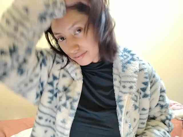 MindyMiaww webcam