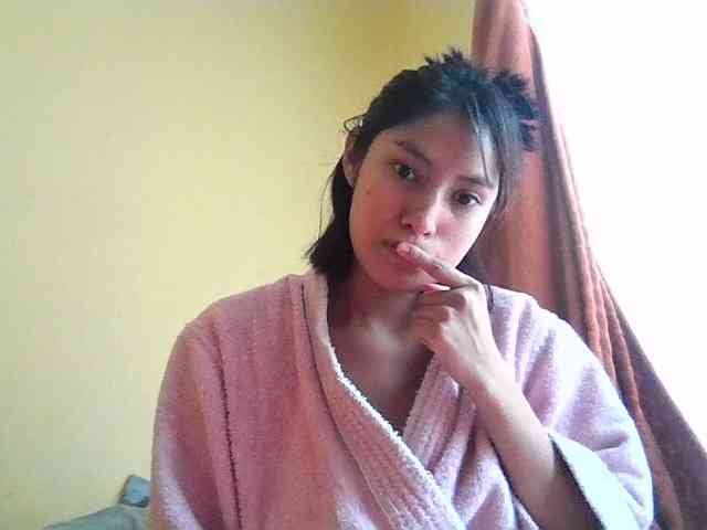 MindyMiaww webcam