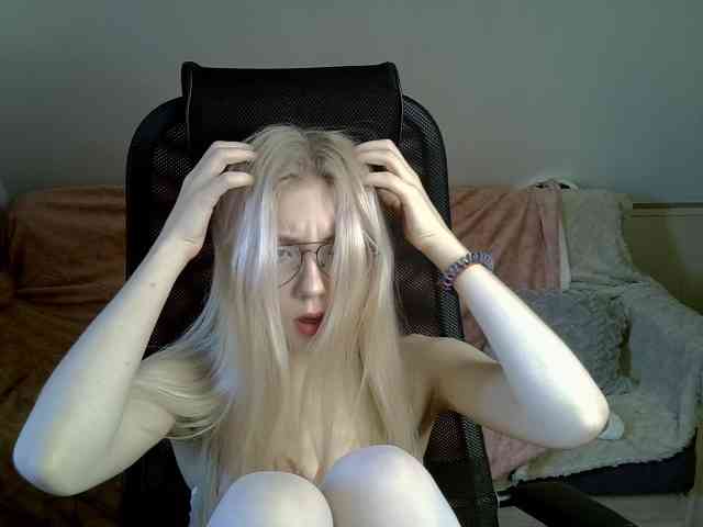 Evalilyn webcam