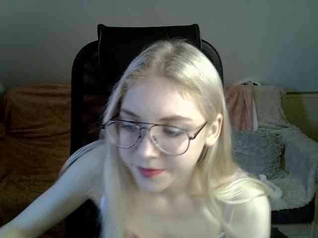 Evalilyn webcam