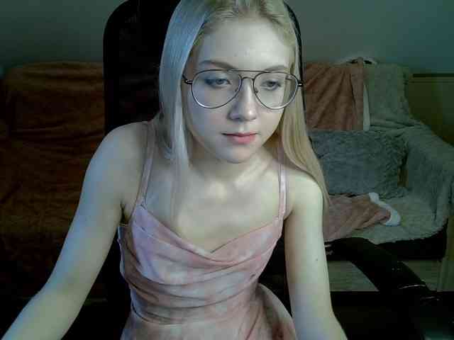 Evalilyn webcam