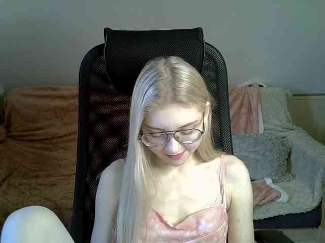 Evalilyn webcam