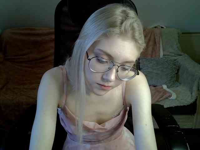 Evalilyn webcam