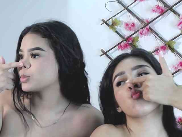 NAHOMYSMITH webcam