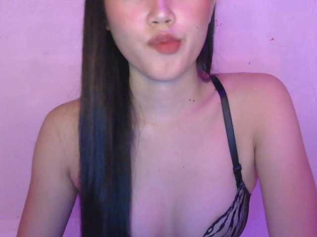Twilights22 live cam on BongaCams