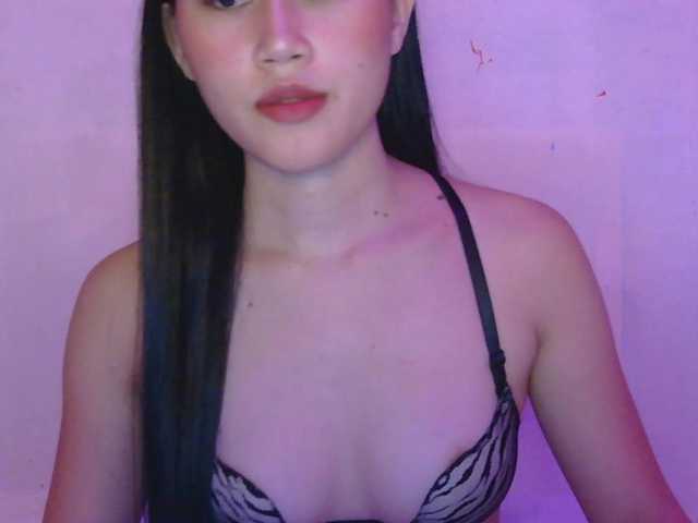 Twilights22 live cam on BongaCams