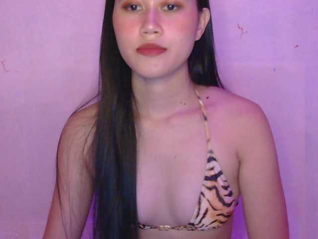Twilights22 live cam on BongaCams