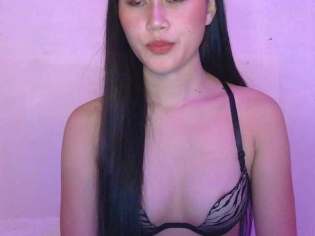 Twilights22 live cam on BongaCams
